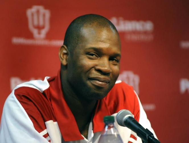 Calbert Cheaney-AP.jpg