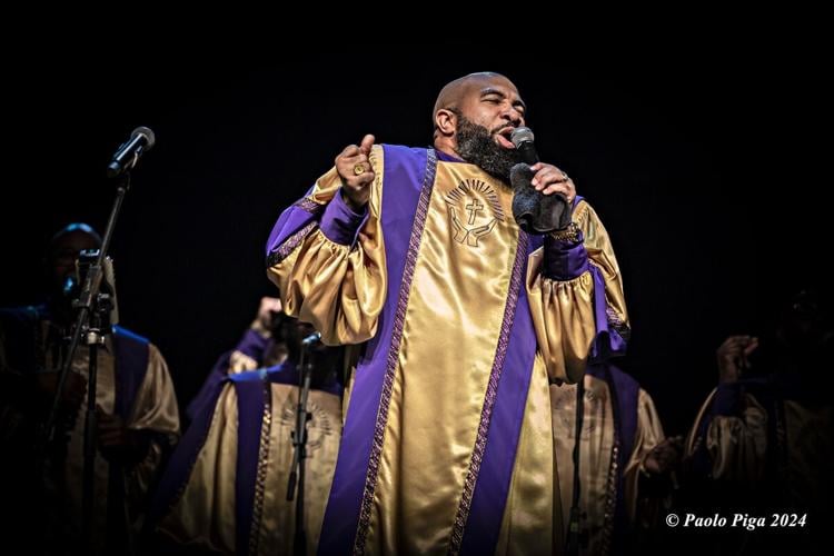 Jason Clayborn sings in Europe.jpg