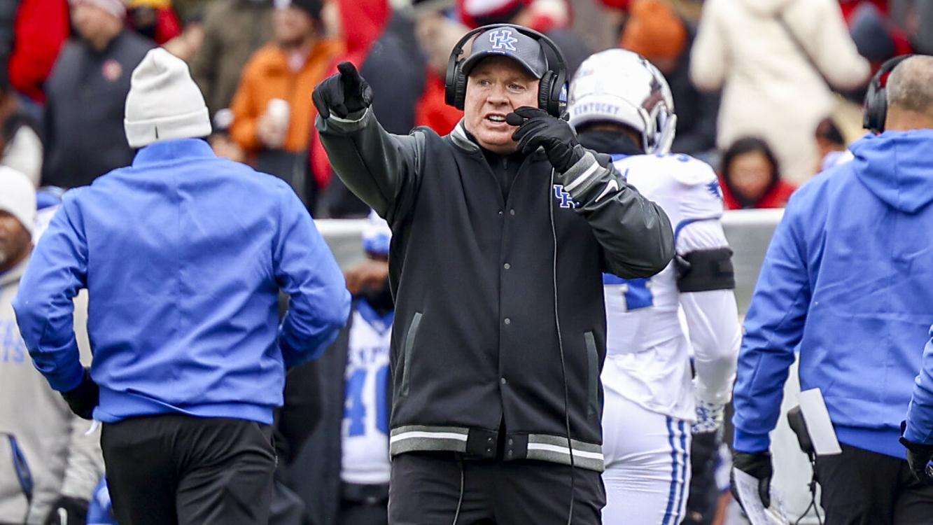 Reports: Kentucky set to fire Mark Stoops after 13 seasons as football ...