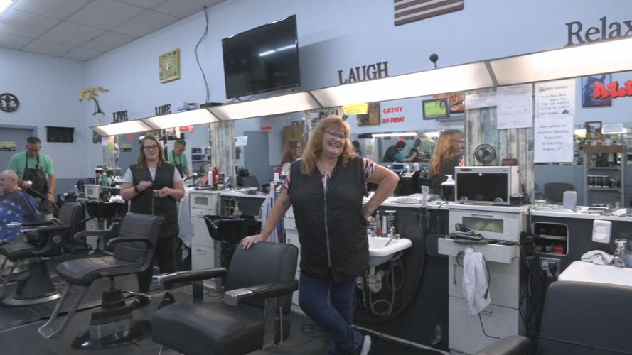 Holiday manor barber