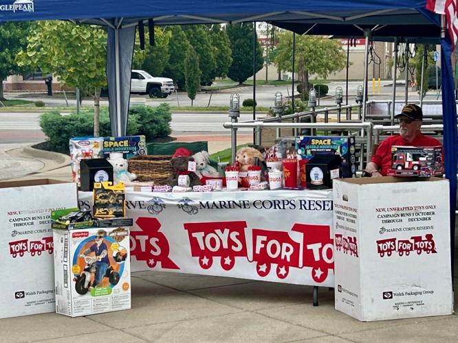 Toys for Tots booth Clarksville - Oct. 1.jpg