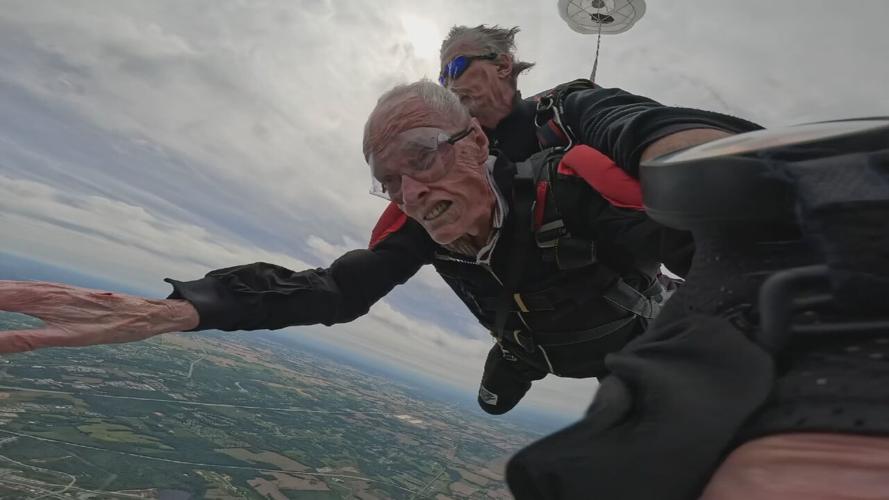 Lee Smith WWII veteran skydives for 100th birthday