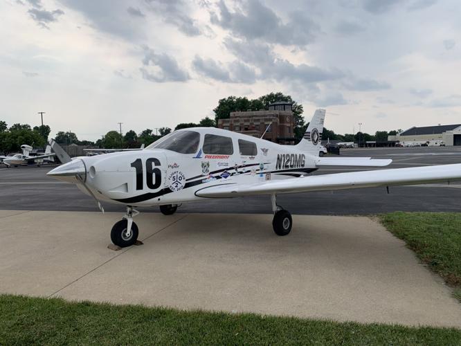 Birds of Paragon's plane