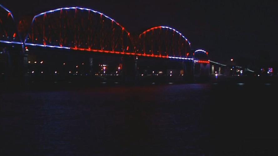 Big Four Bridge lit up (generic)