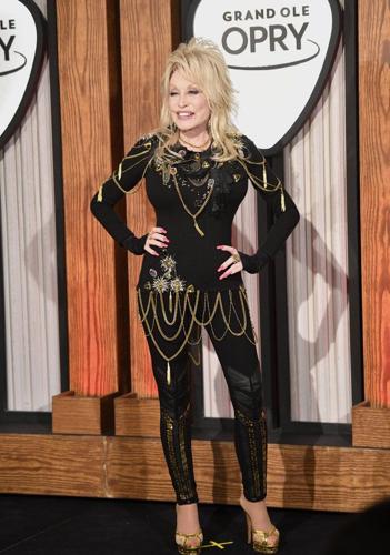 Dolly 50th anny at Opry.jpeg