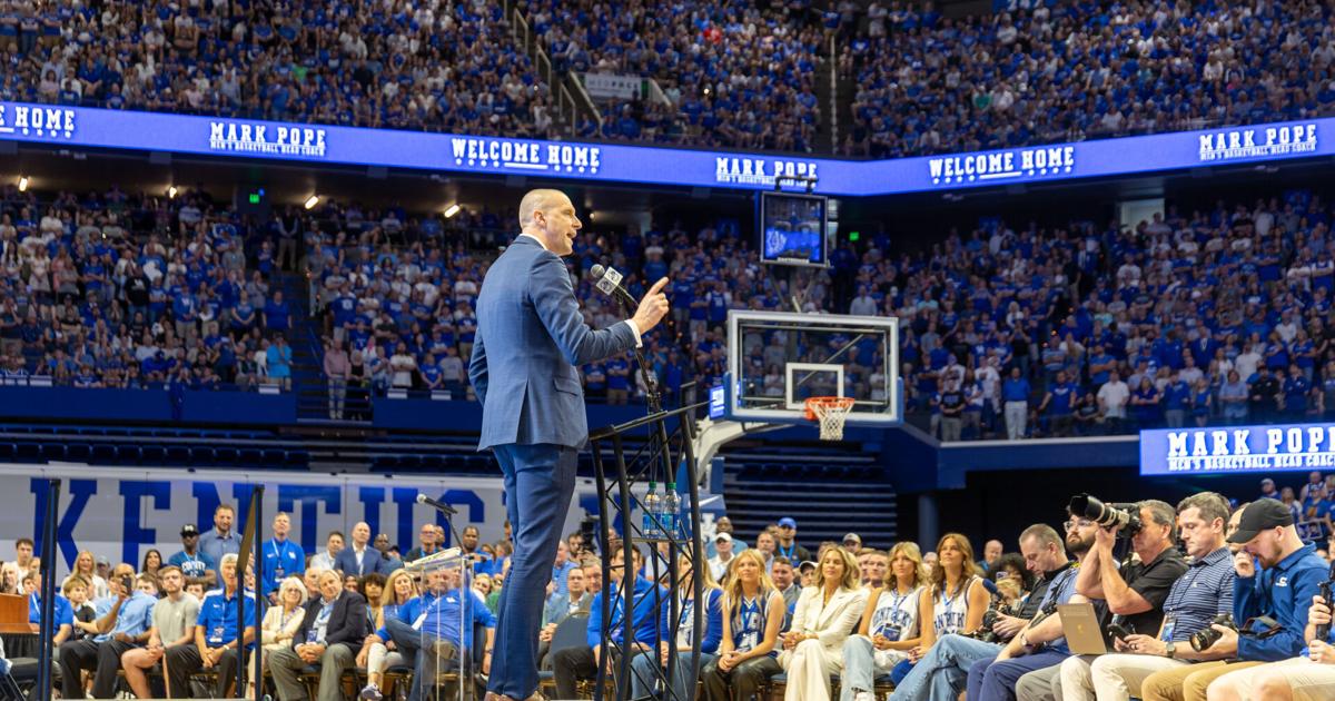 Mark Pope's stirring arrival revives (nearly 20K) Kentucky basketball faithful