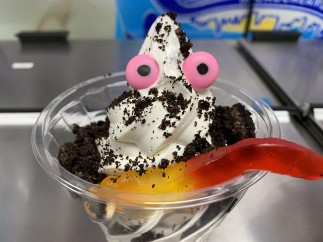 Zesto Sundae with eyes