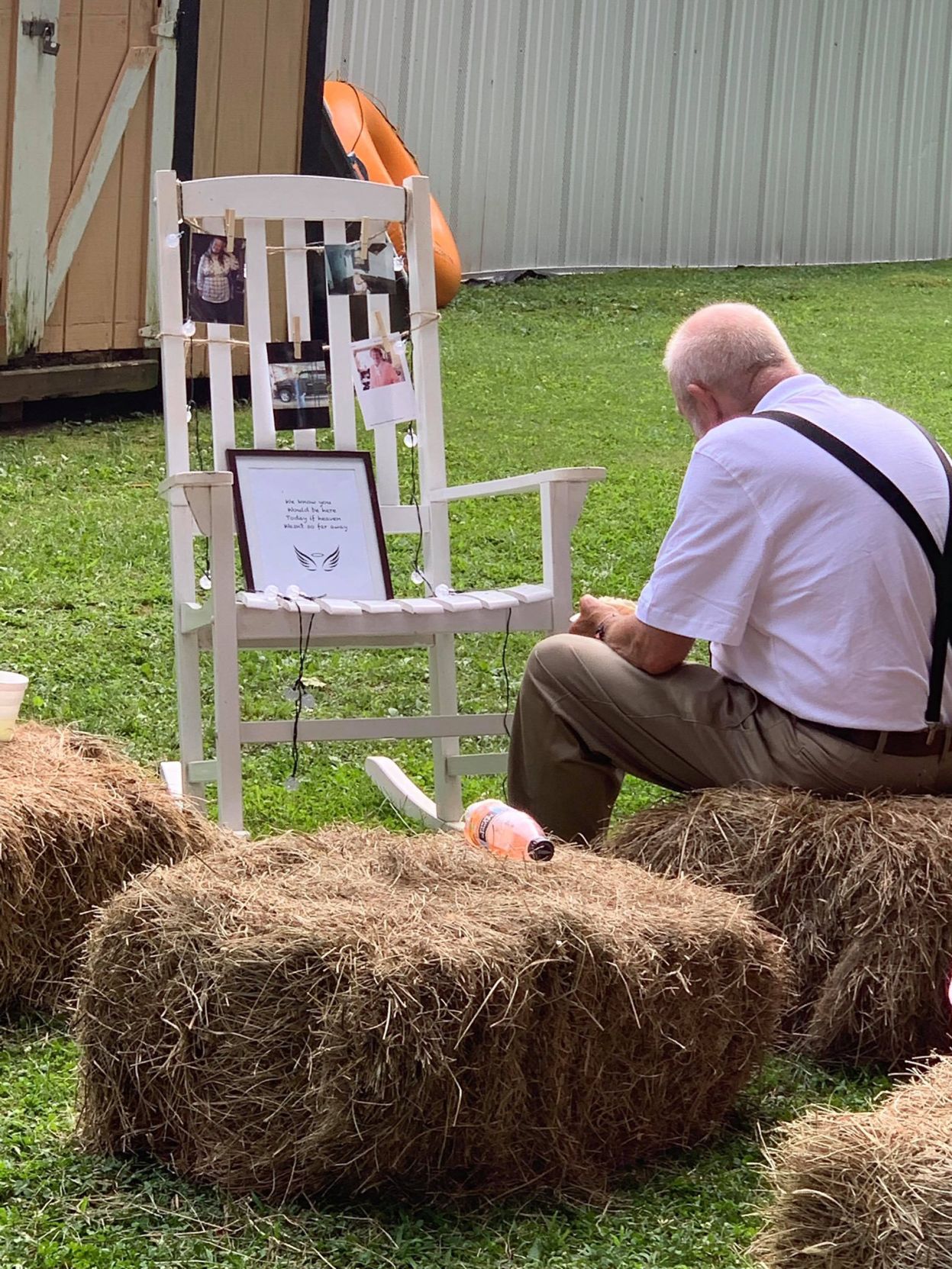 WV WEDDING - GRANDPA EATS AT WIFE'S MEMORIAL - COURTESY SAHRAH ELSWICK ON TWITTER 1.jpg