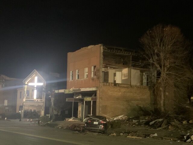 President Biden visits tornado-ravaged Kentucky to offer aid, support ...