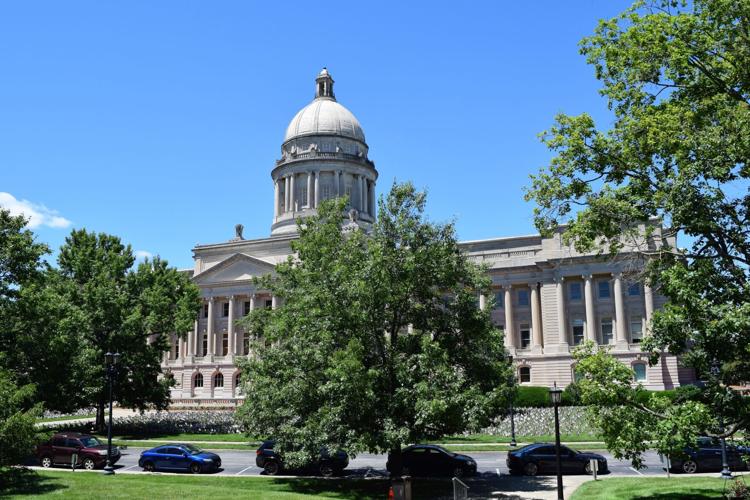 Kentucky state capitol building exterior 6-22-2021 (2).JPG