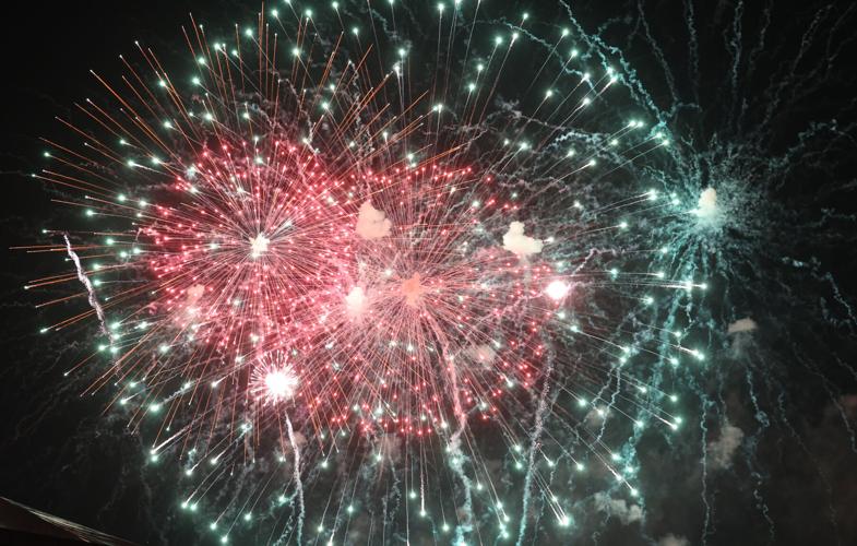 Fireworks during Thunder Over Louisville 2022