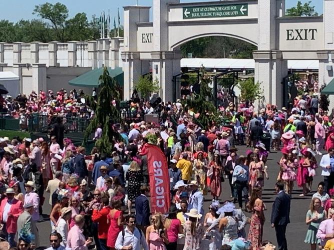 OAKS - CROWDS 5-5-2023 (4).jpg