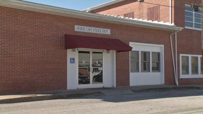 FBI, Kentucky State Police raid Horse Cave Police Department