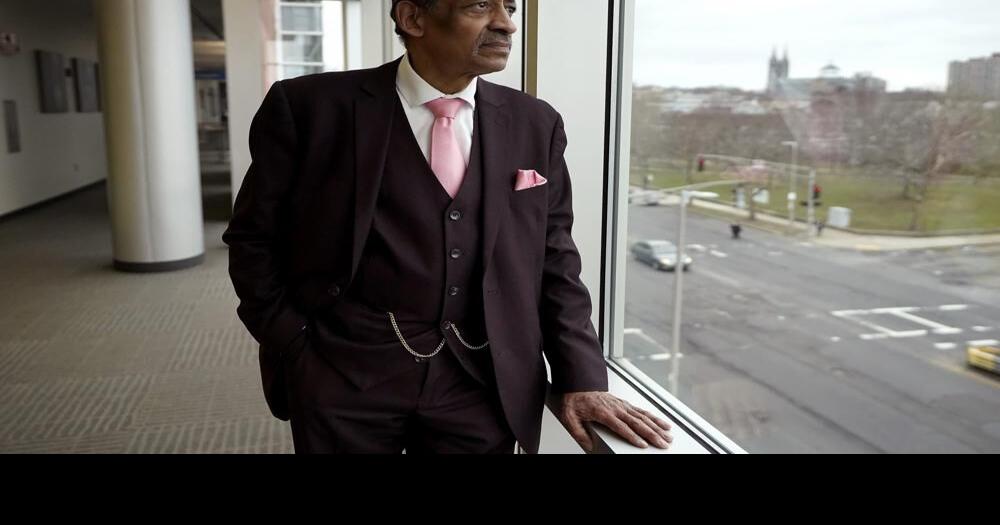 Nestor Castro stands for a photograph at Whittier Street Health Center.jpeg |  | wdrb.com->すべての結果