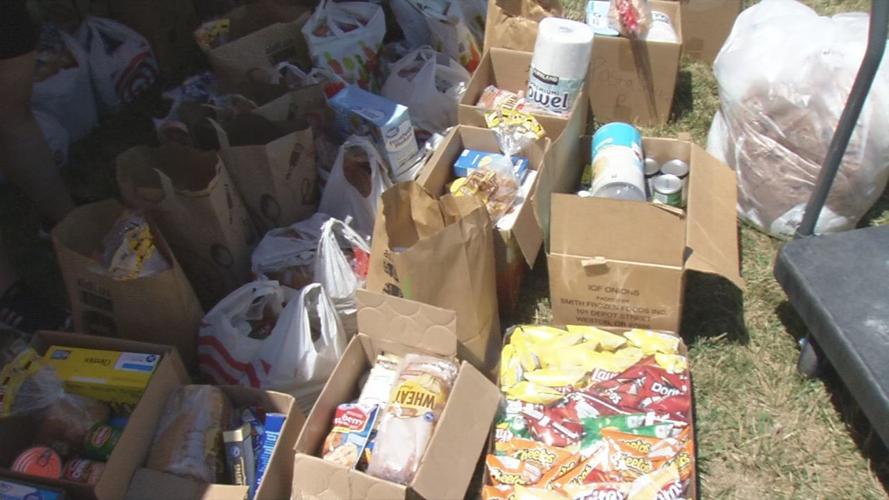 FEED SMOKETOWN FOOD DRIVE (4).jpg