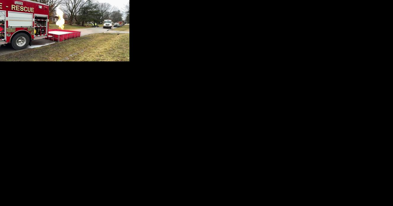 Lightning strike might've caused natural gas fires in southern Indiana, officials say - Vimarsana News