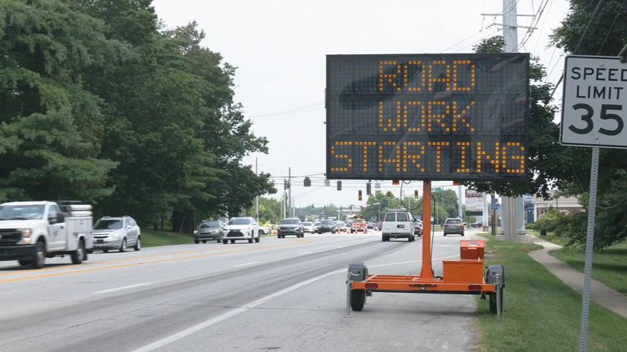 Road work starting sign for I-264/I-71/Westport Road project