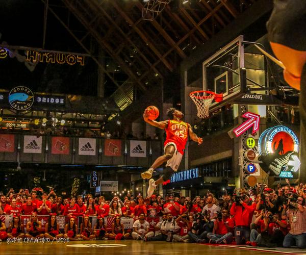 Darius Perry dunk