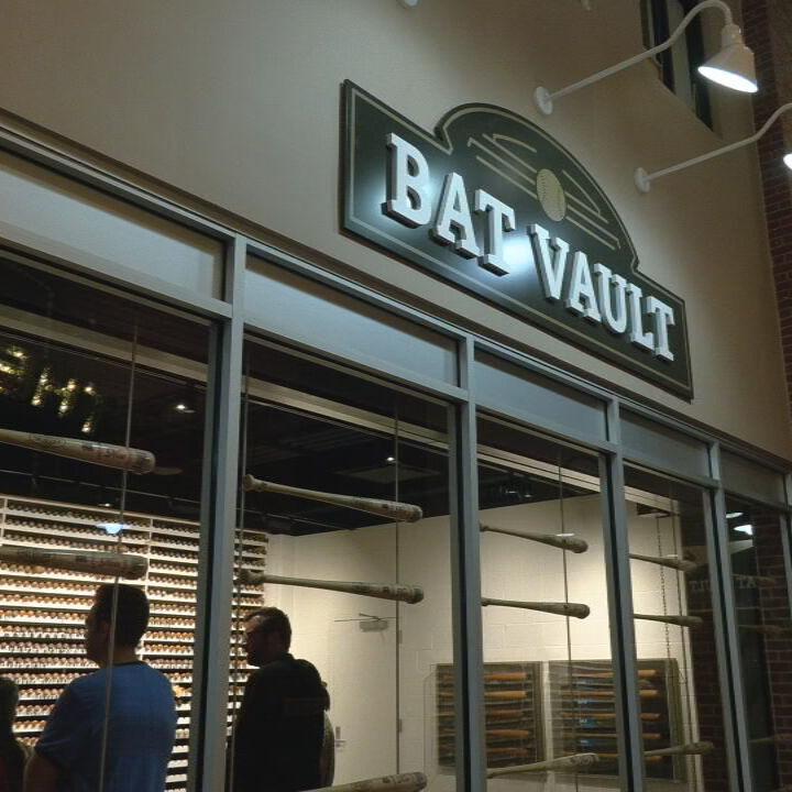 Louisville Slugger Museum unveils Bat Vault