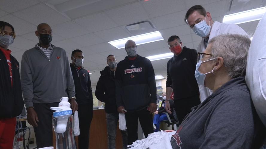UL COACHES VISIT BROWN CANCER CENTER 1-30-23