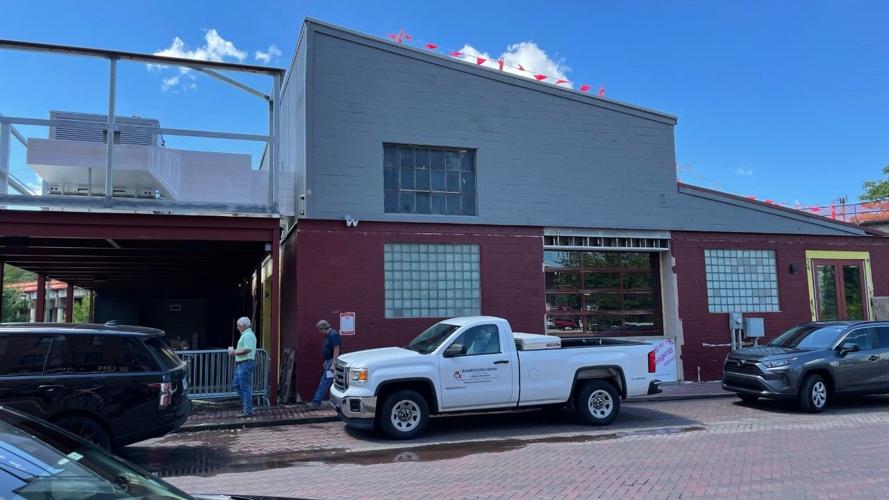 Bunz Burgerz Paristown 3.jpg