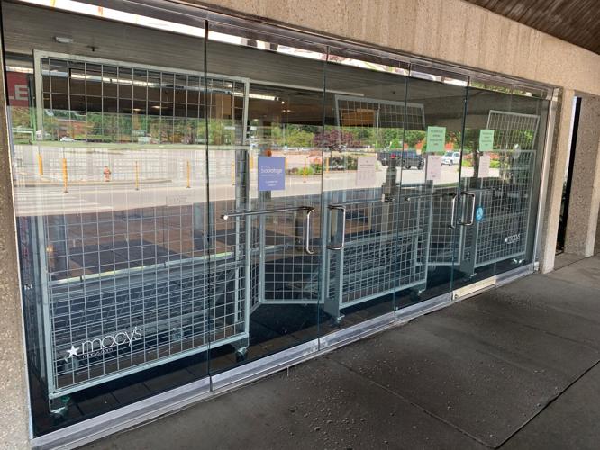 LOUISVILLE MALLS - CLOSED - SECURITY - 6-3-2020  (1).JPG