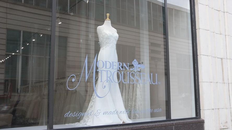 Kentucky venue tasked with rescheduling weddings after governor's new restrictions