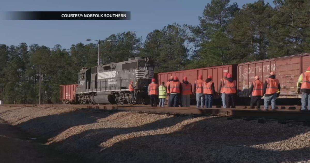 Norfolk Southern Offering Up To 5k Starting Bonuses For Conductor Trainees News Wdrb Com Norfolk Southern Offering Up To 5k Starting Bonuses For Conductor Trainees News Wdrb Com