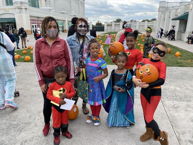 Trick or Treat at the Track 10-31-21 (3).jfif