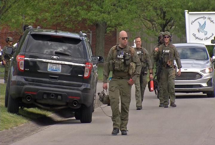 Vandre SWAT standoff.jpg