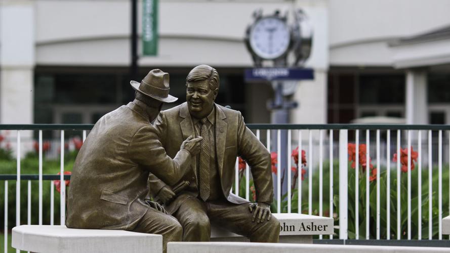 ASHER-WINN STATUE3999.jpg