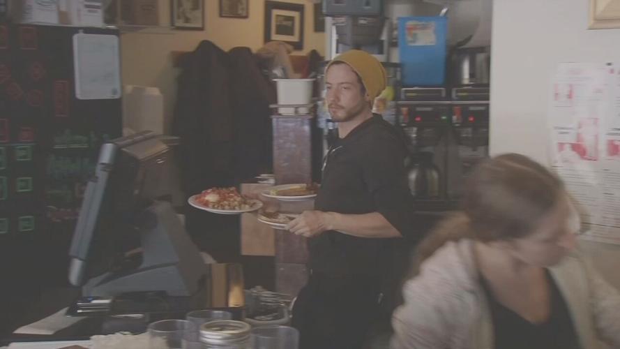 Waiter / server