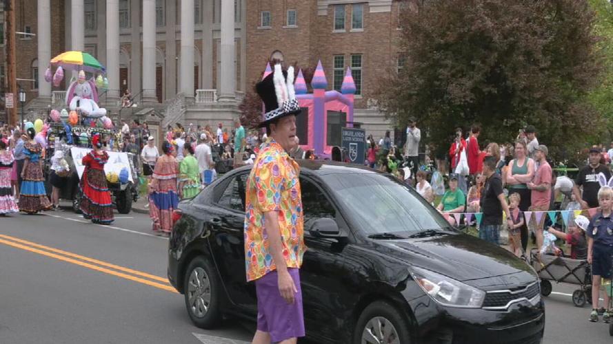 EASTER PARADE ON FRANKFORT (2).jpeg
