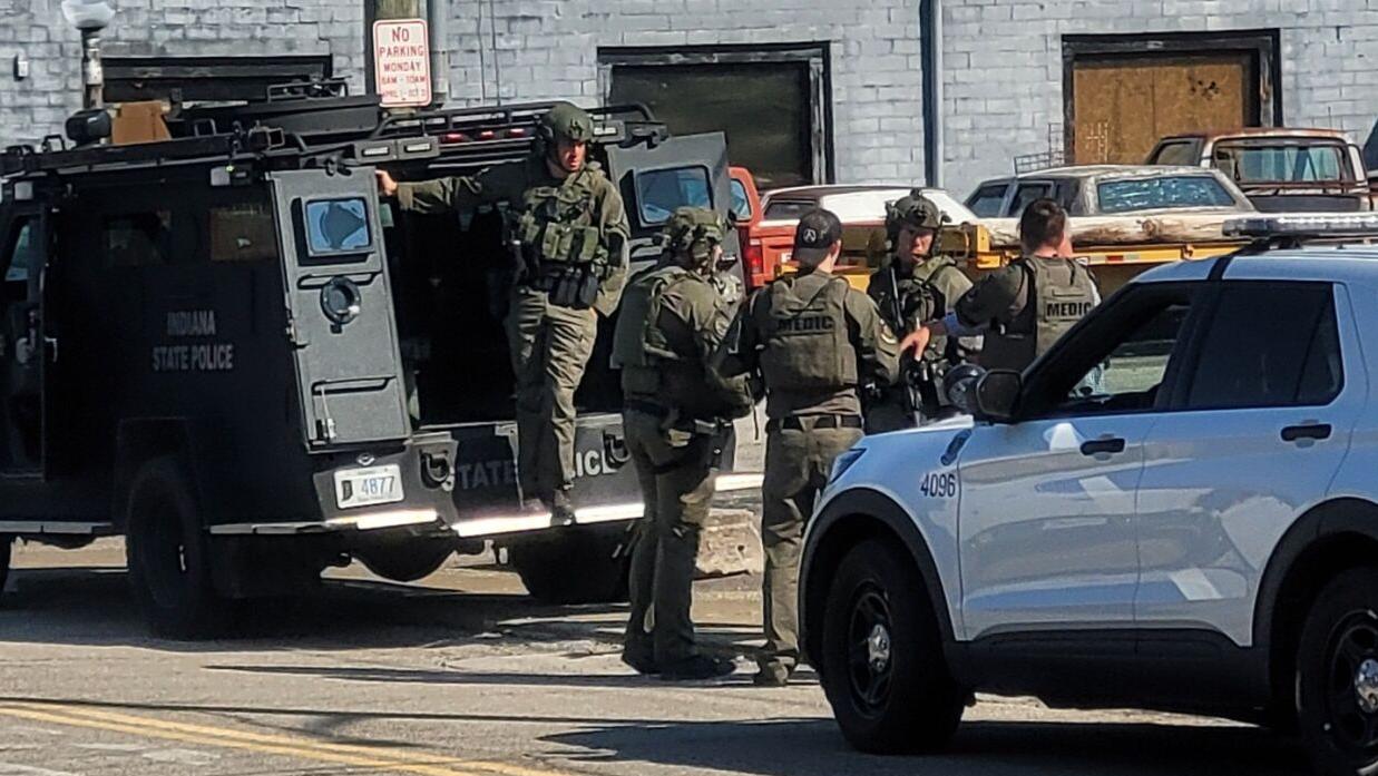 Police search Blues Motorcycle Club - 4.9.26