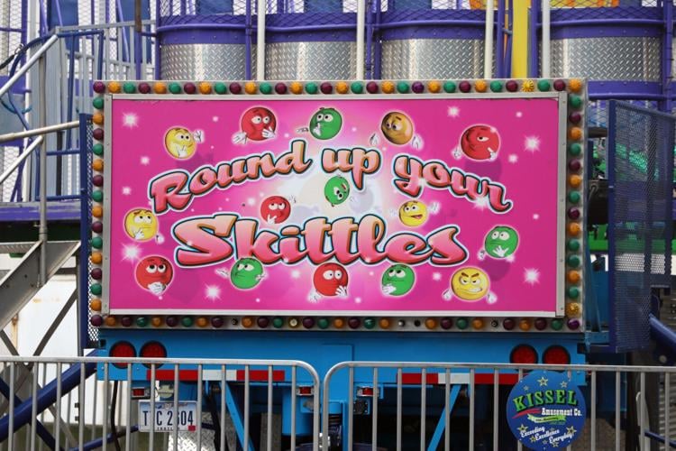 Crews set up booths along the Ohio River one day before Thunder Over Louisville 2023