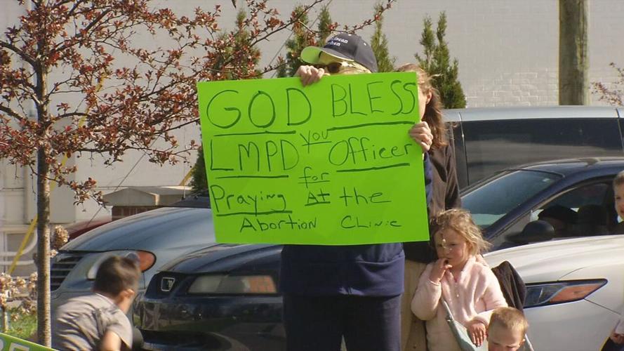 Sign at rally for LMPD officer.jpeg