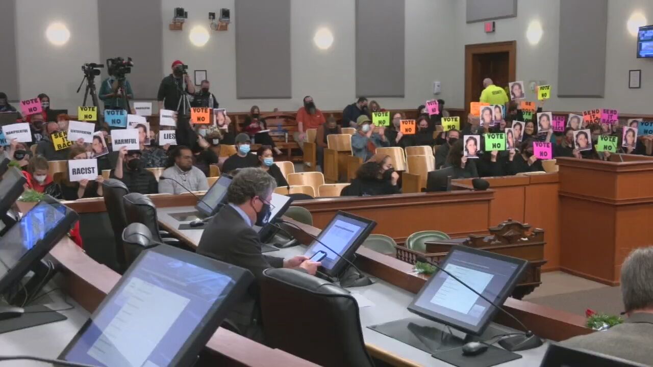 Pay Raise Approved For Louisville Police, Despite Protests At Metro ...