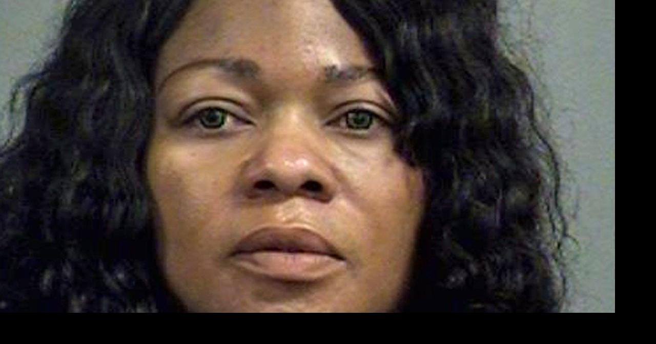 Louisville woman accused of stabbing boyfriend in head, back and chest