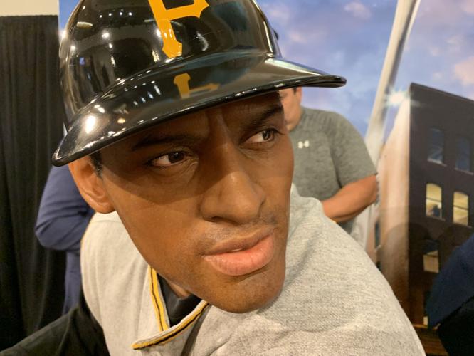 Roberto Clemente Statue