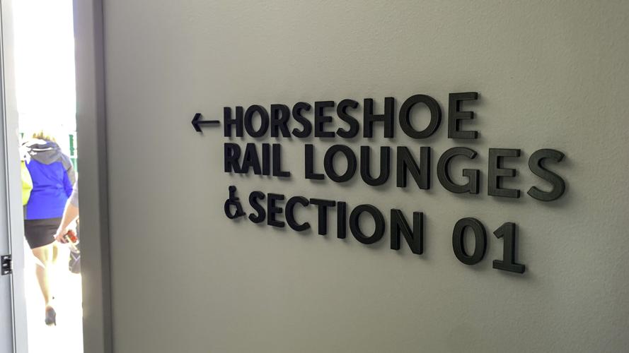 Horseshoe Rail Lounges