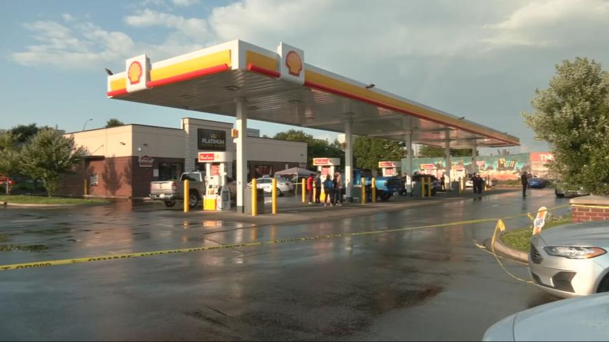 10th and broadway scene video_frame_7113.jpeg