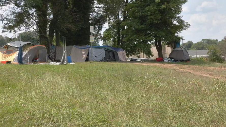 Homeless encampment off I-264 and Southern Parkway receives notice after risk assessment, complaints