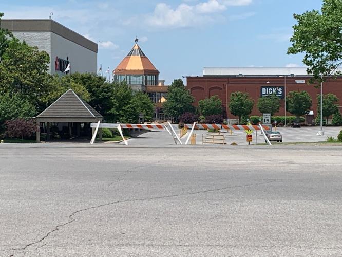 LOUISVILLE MALLS - CLOSED - SECURITY - 6-3-2020  (5).JPG