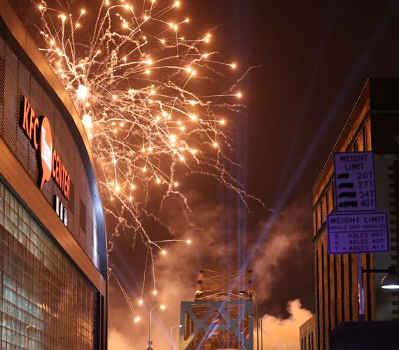 Fireworks during Thunder Over Louisville 2022