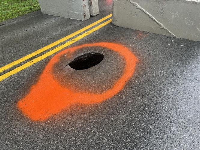 SINKHOLE FORMS ON KENTUCKY STREET