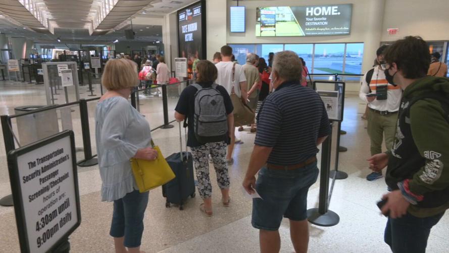 LOUISVILLE AIRPORT TRAVEL INCREASE.jpeg