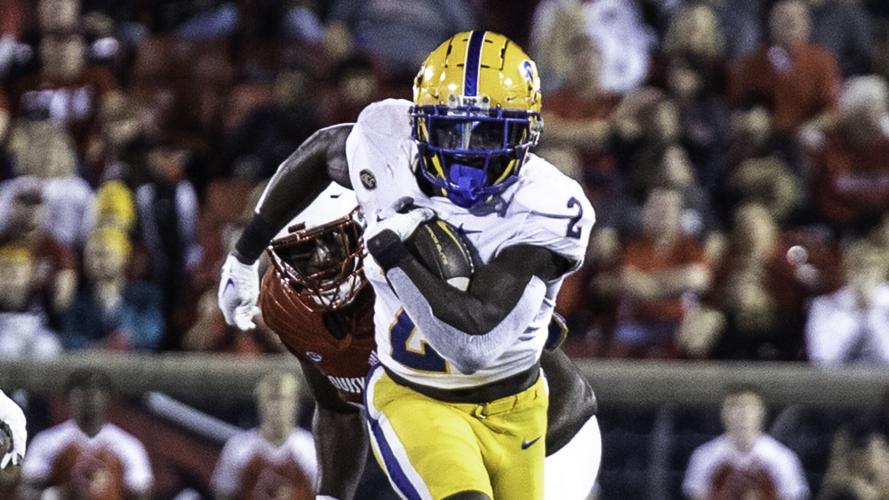 Louisville Pitt FB0001.jpg