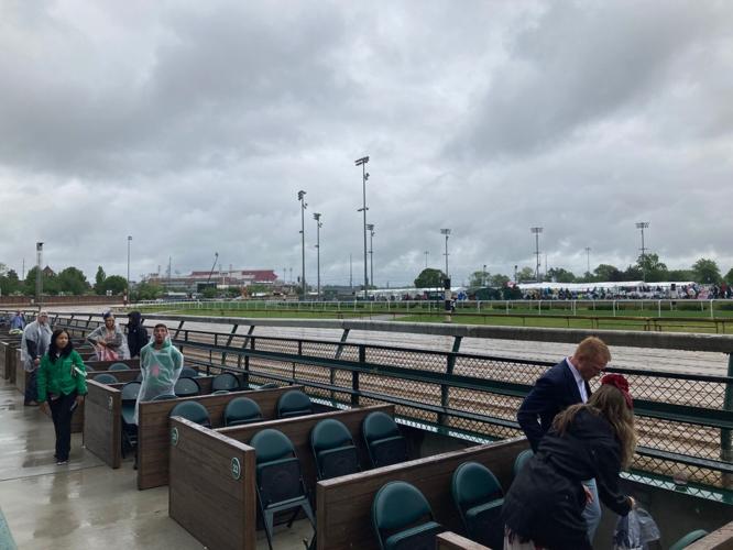 Rainy Derby afternoon at Churchill Downs 5-3-25