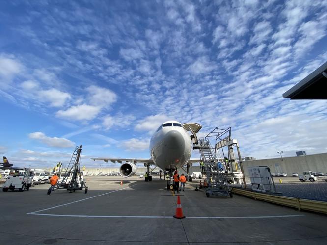 UPS - UNITED PARCEL SERVICE - LOUISVILLE HUB - PLANES- 12-3-19   (4).jpg