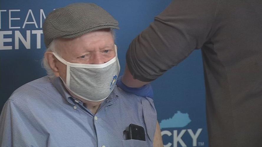 Former Ky. Gov. Julian Carroll receives the Moderna COVID-19 vaccine on Jan. 4, 2021